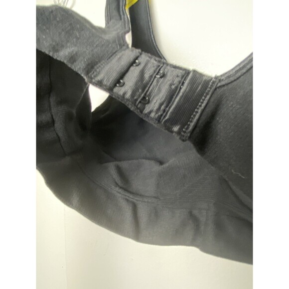 Bali Comfort Black Bra Revolution All Around Flexes Fit Size M 3484 Wireless - Picture 8 of 9